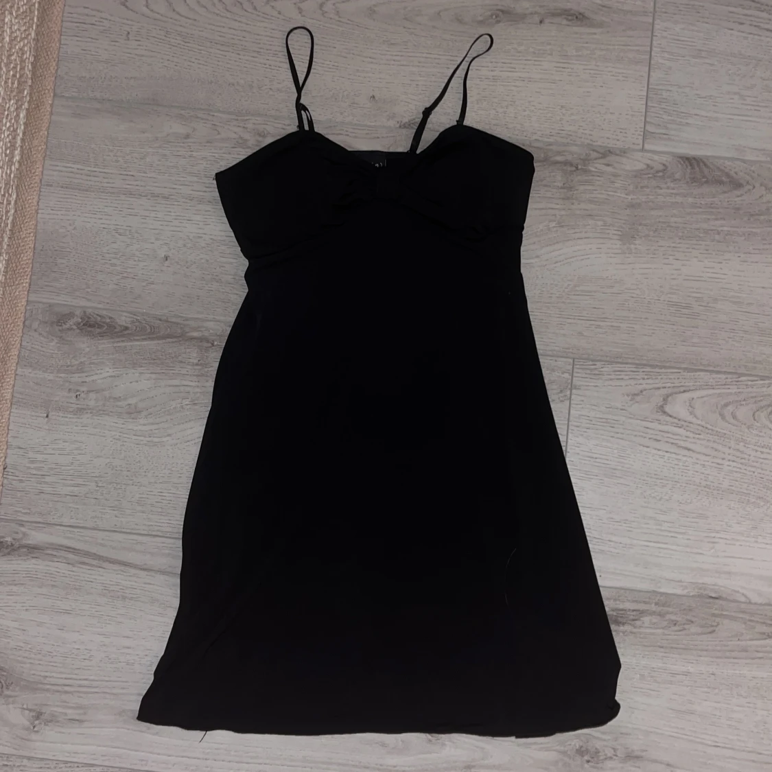 Svart mini klänning - 91