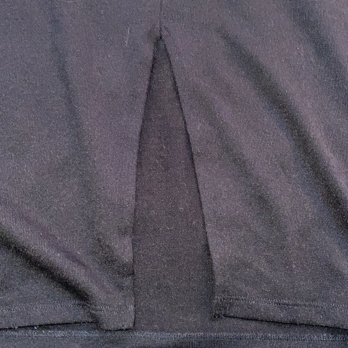 Tunn svart stickad tröja med öppen rygg - 91