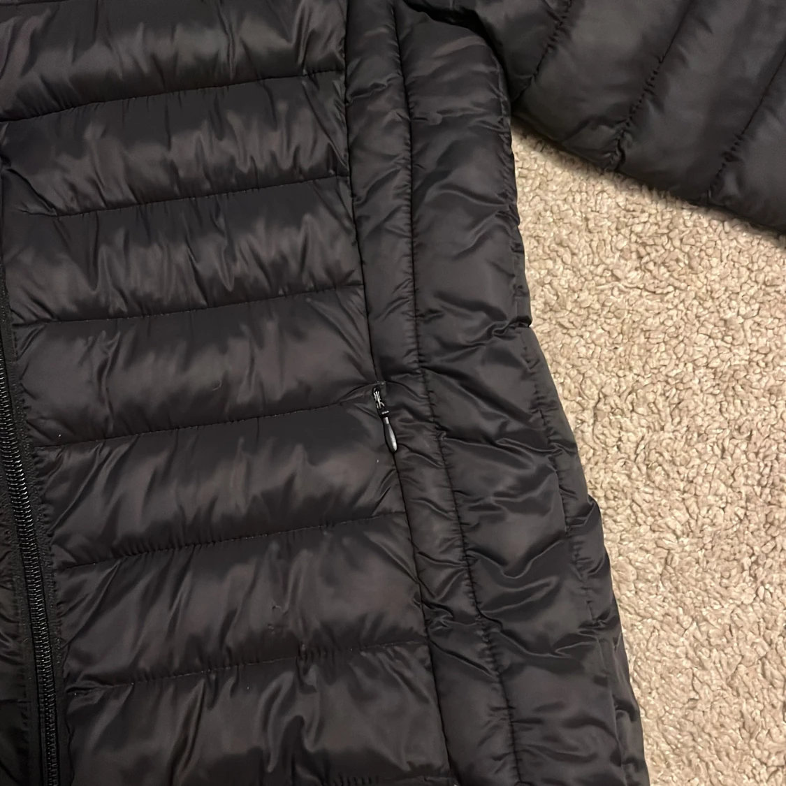 Svart pufferjacka från Hang Ten - 92
