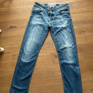 Jacob Cohen jeans - Storlek W33.  Skick 9/10. Riktigt feta! Slim/straight. Pris: 999kr