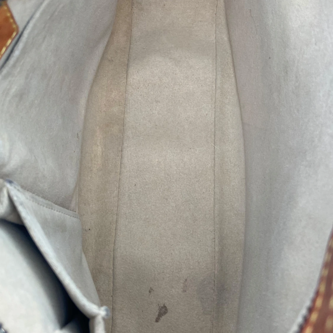 Louis Vuitton Hudson - 91