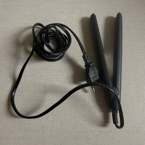 Liten plattång - Liten plattång, perfekt när man reser🫶🏻