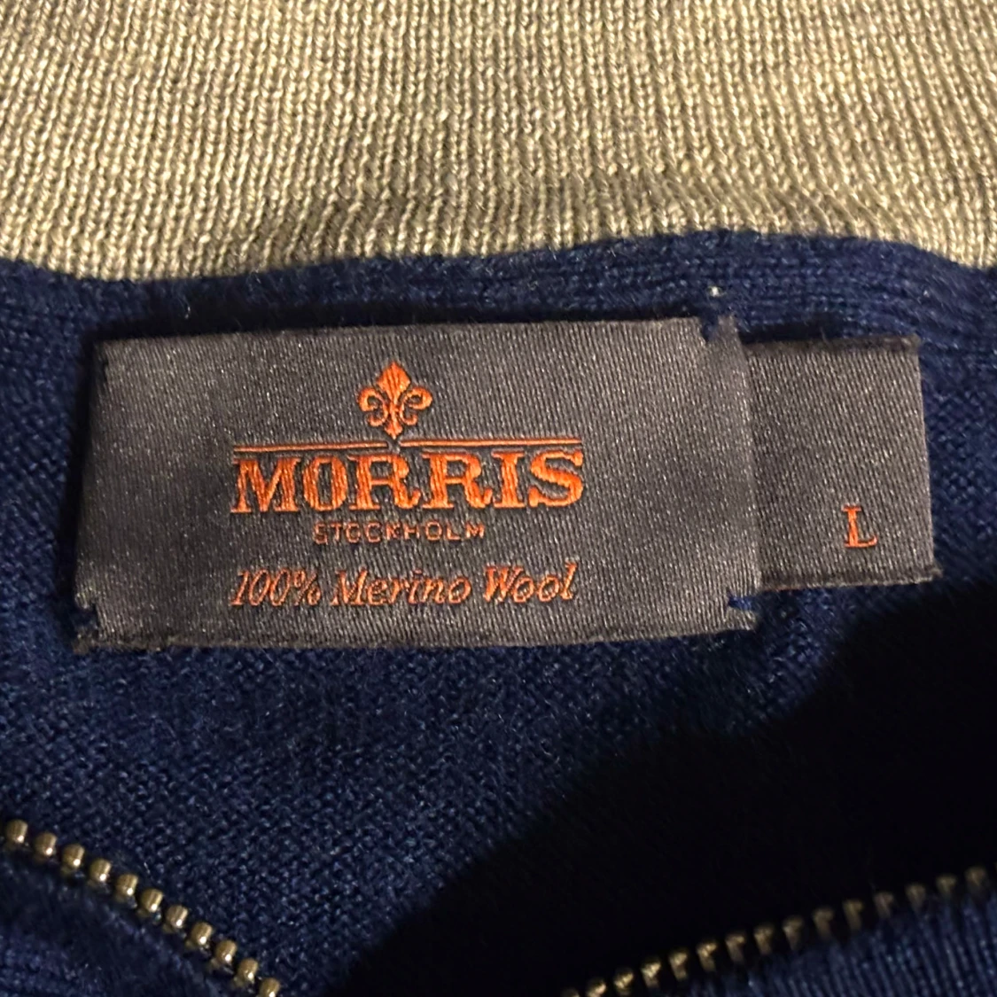 Mörkblå tröja med dragkedja från Morris - 2