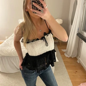 Zara topp - Så snygg topp ifrån zara!!🤍