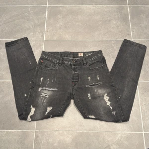 Jack & Jones jeans  - Ett par snygga jeans från Jack & Jones i storlek W31 L32 