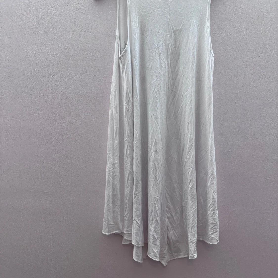 Vit ärmlös klänning med tryck - 2