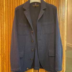 Jacka - Jacka i 100% ull från F.S.C. Storlek S. Inga defekter, mycket bra skick!!