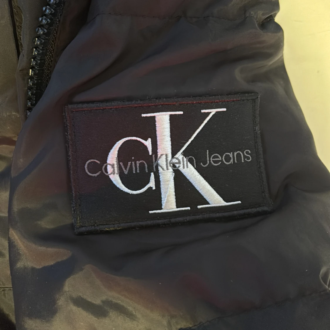 Svart pufferjacka från Calvin Klein Jeans - 92