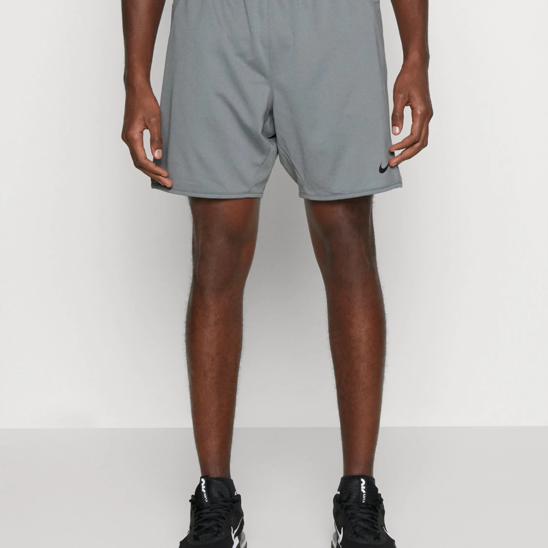 Grå träningsshorts från Nike - 92