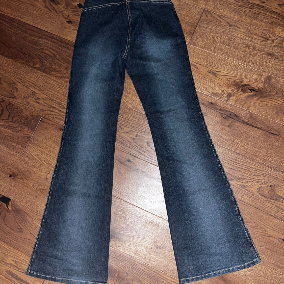 Mörkblå bootcut jeans från SAPA - 90