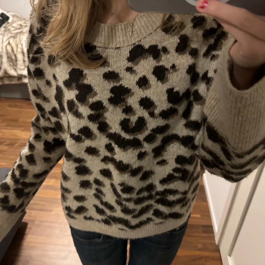 Beige leopardmönstrad tröja - 90