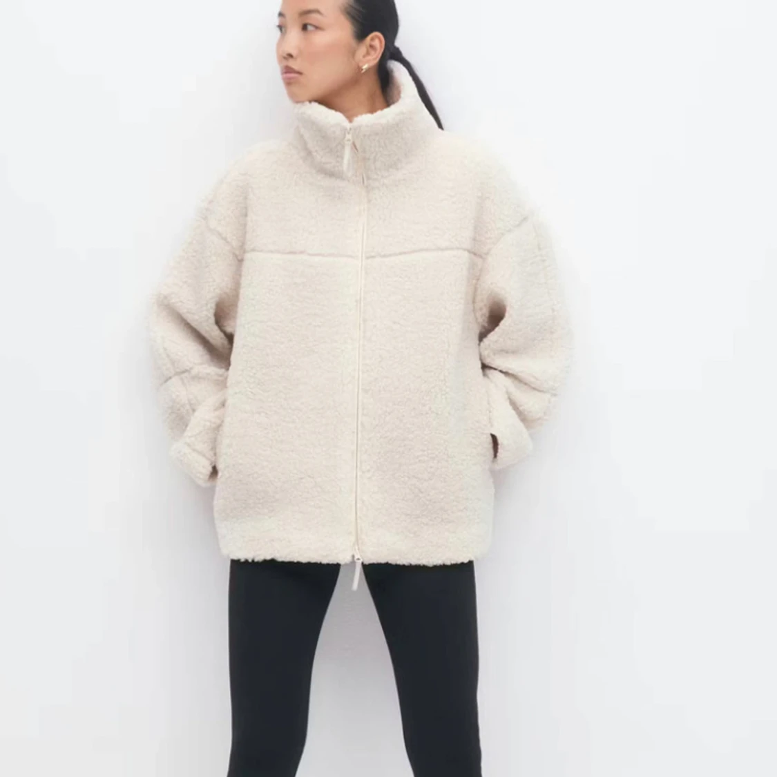 Beige teddyjacka med dragkedja