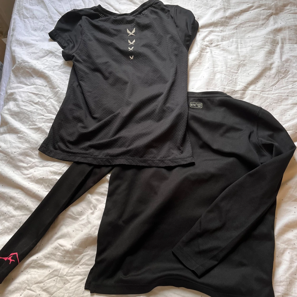 Svarta tröjor från Swedemount och SOC - 3