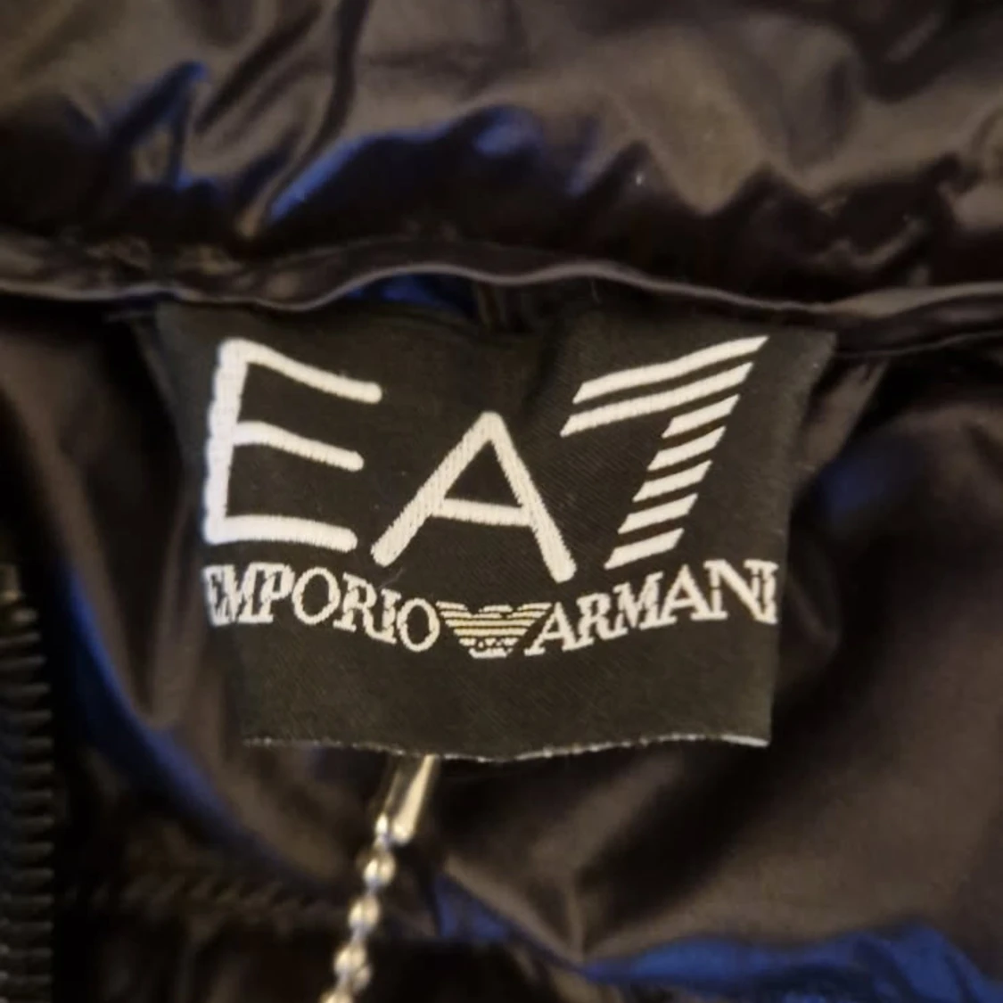 Svart dunväst från Emporio Armani - 2