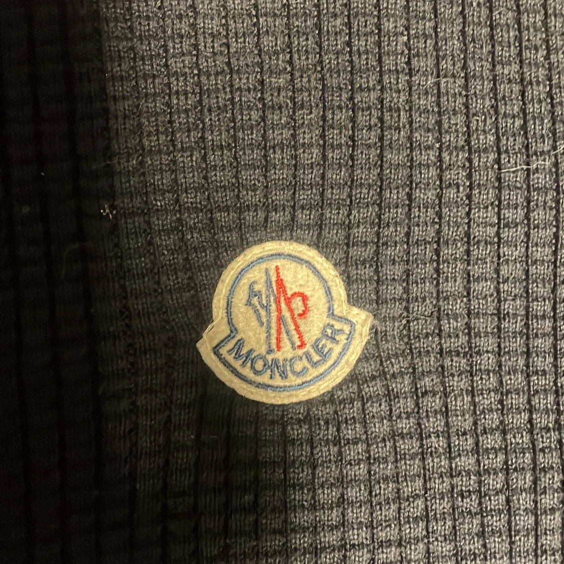 Mörkblå stickad tröja från Moncler - 1