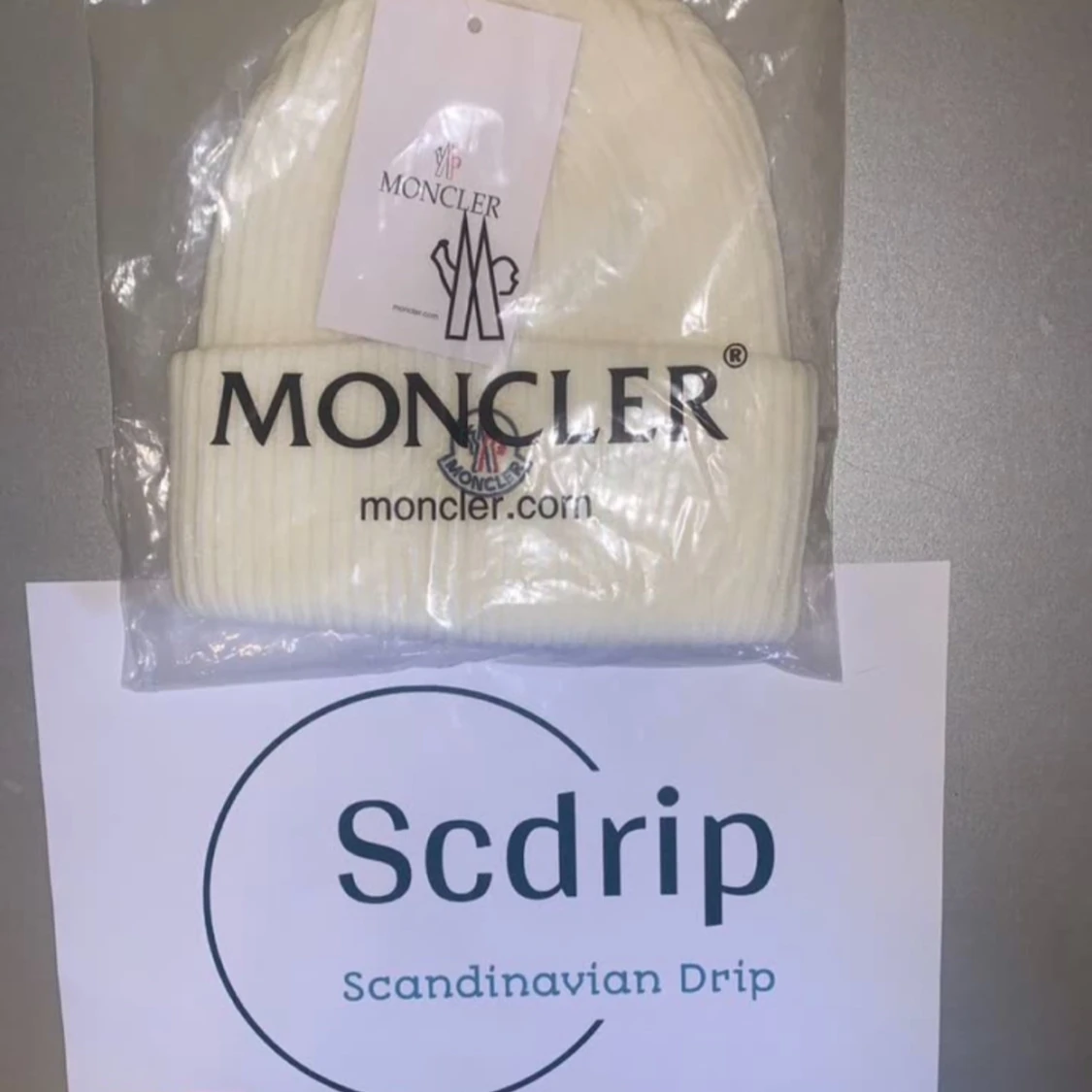 MONCLER MÖSSA VIT - 1