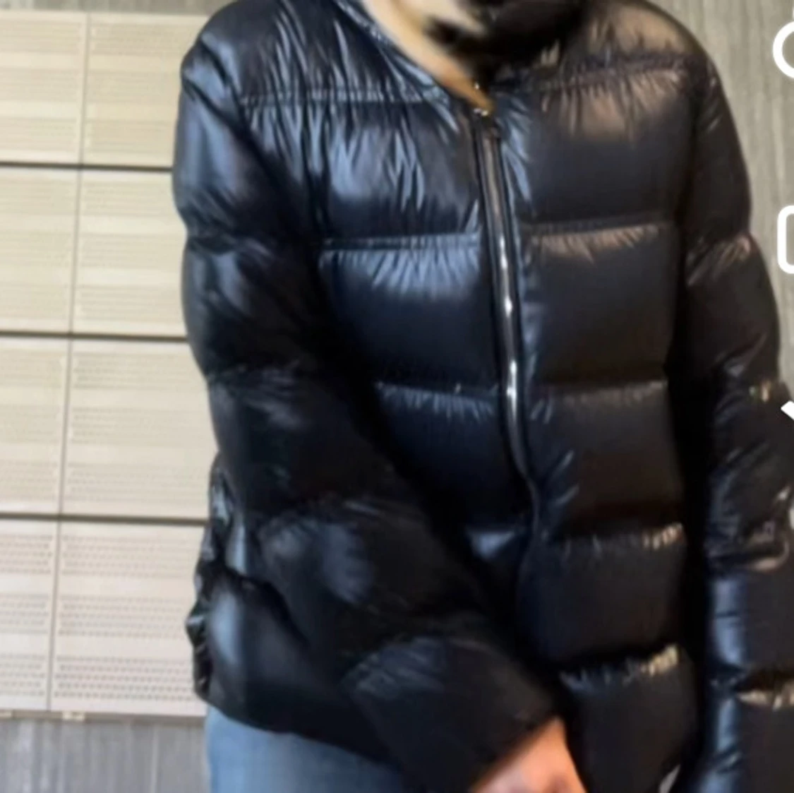 Svart pufferjacka - 92