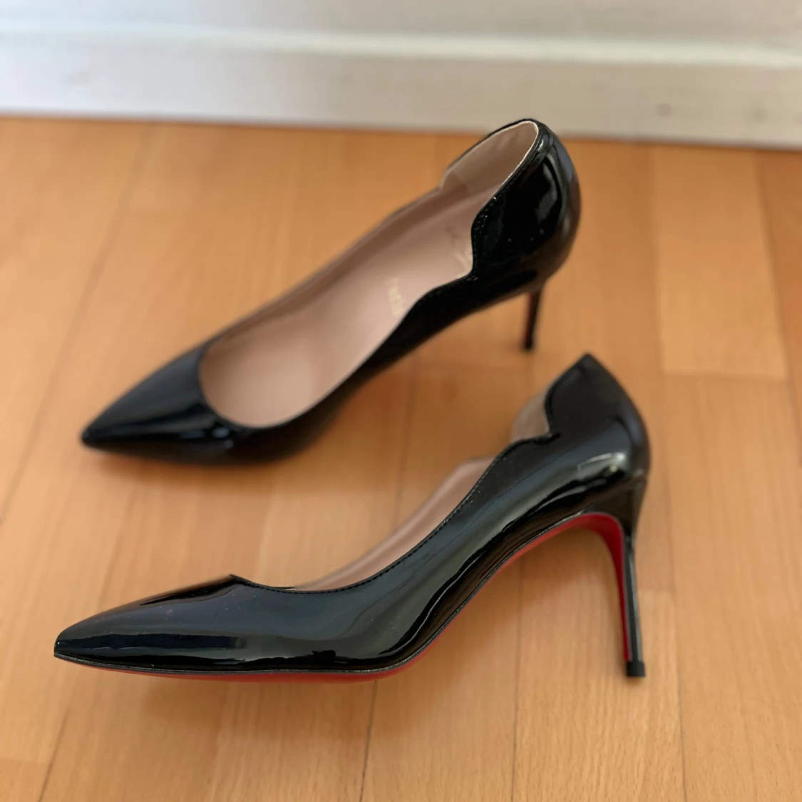 Klackar - Inget märke(Falska louboutins)