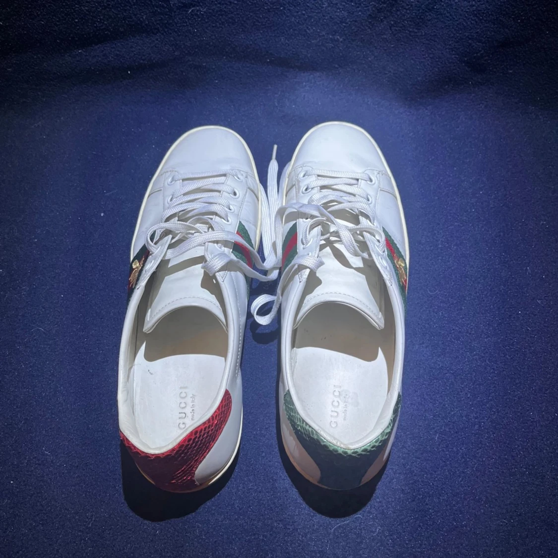 Gucci ace sneakers med broderad detalj - 91