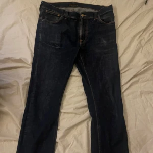 Nudie jeans  - Säljer nu ett par feta nudie jeans