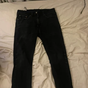 levis 502 - levis 502 svarta sköna som fan