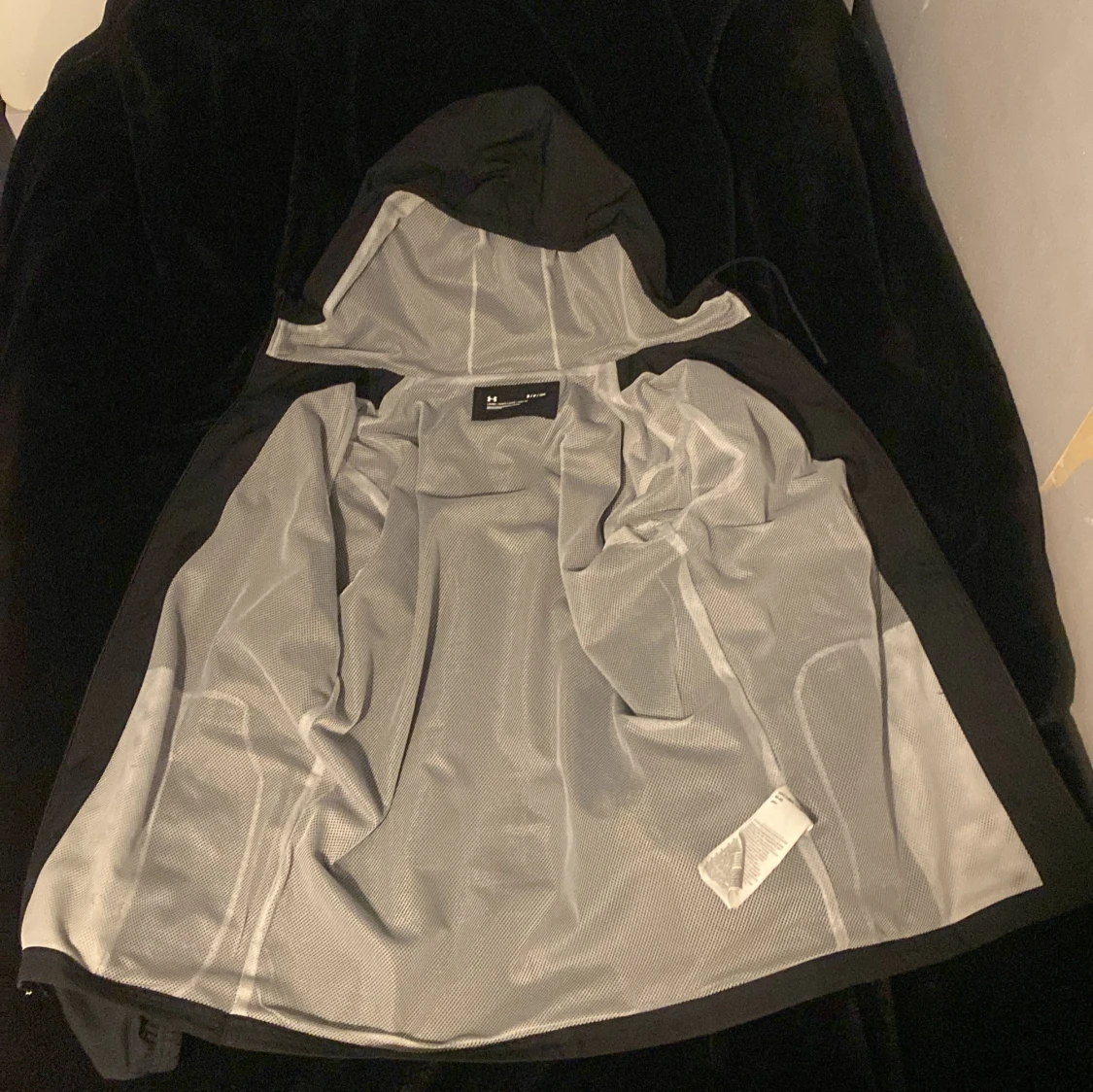 Under Armour vindjacka  - 91