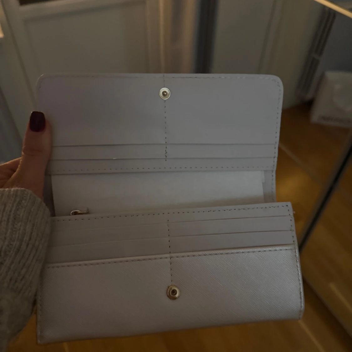 Campanjefärgad väska från Valentino - 90