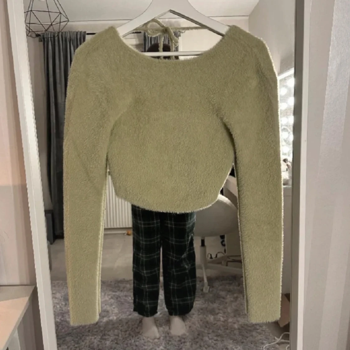 tröja med öppen rygg NA-KD x Ida Carlsson - 91