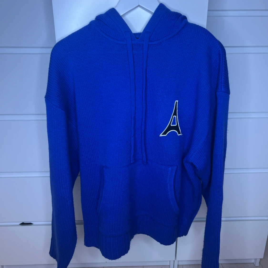 Maníere De Voir Hoodie Blå