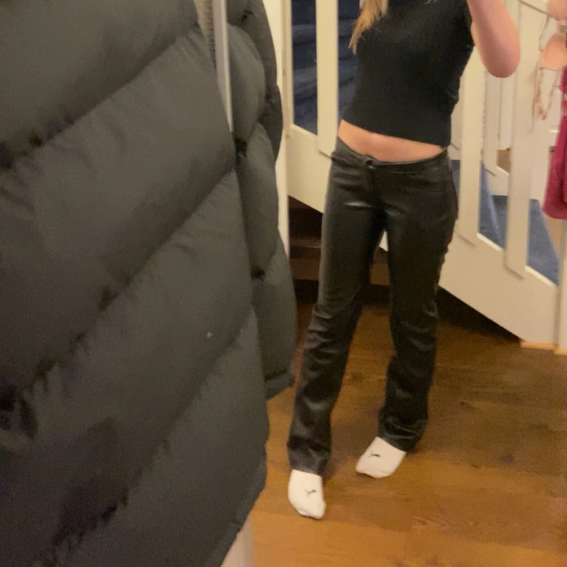 Svarta skinnbyxor - 92