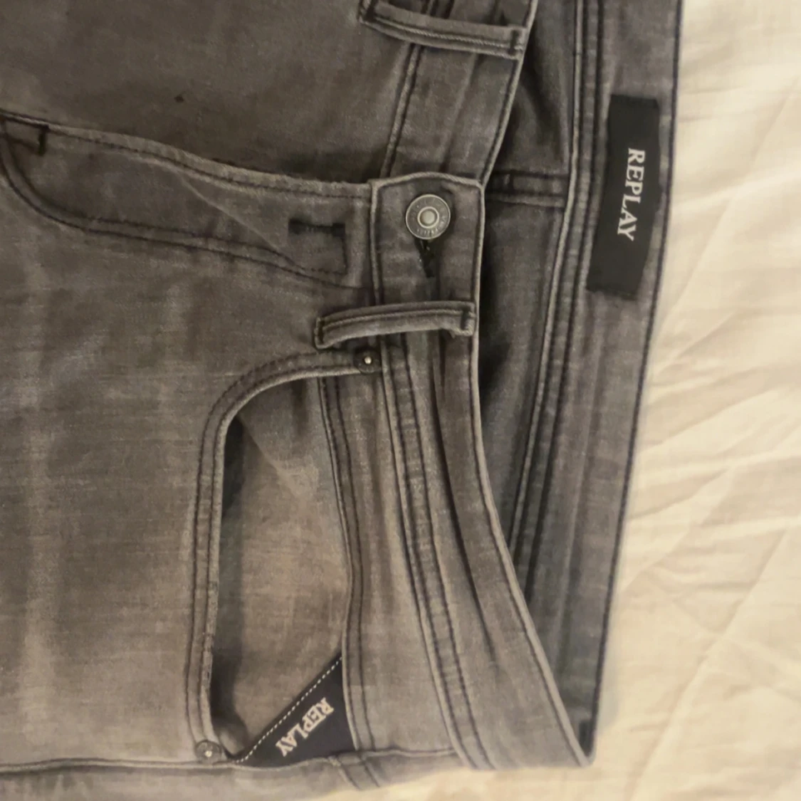 Grå jeans från Replay - 92