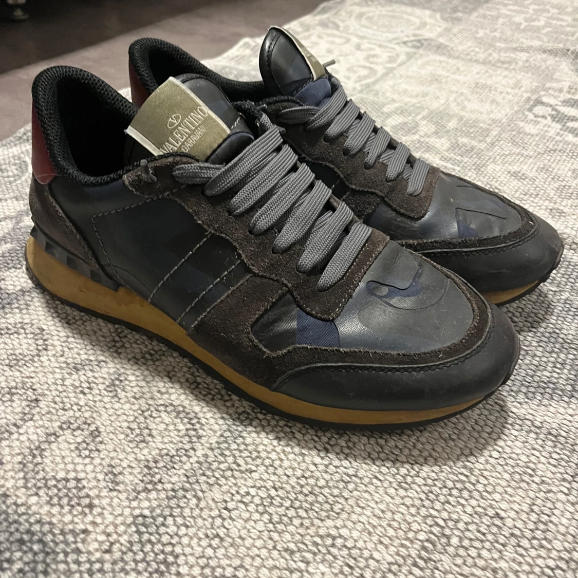 Valentino rockrunners