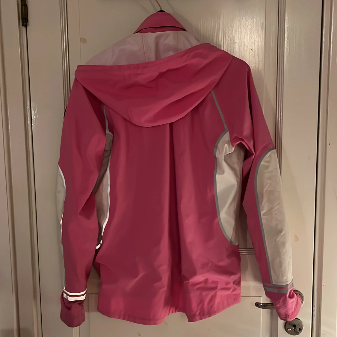 Rosa regnjacka från Daily Sports - 92