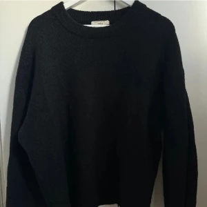 Stickad tröja - Jättefin stickad tröja från Gina i st S. Inga defekter utan som ny💕💕