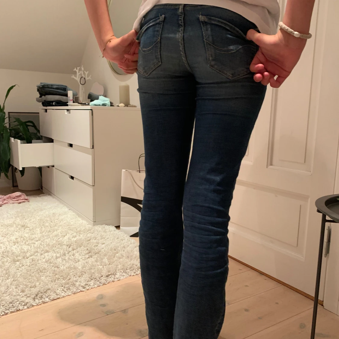Jeans vero moda ungdom str32 längd - 91