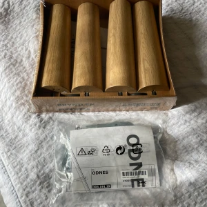 Sängben - Obruten förpackning!  Ikea Sängben: BRYNILEN Ben, ek, 20 cm   ODNES Beslag för sängben