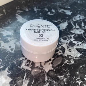 Puénte creamy Mail exstansion gel - Soak off uv/Led nyskick!