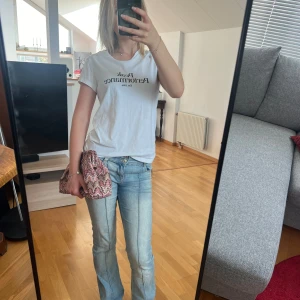 Peakperformance t-shirt - Superfin peak t shirt. Knappt använd, superfint skick!!☺️