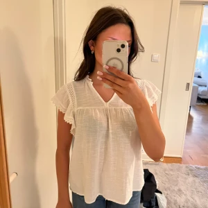 söt sommarblus  - jättesöt blus från only 