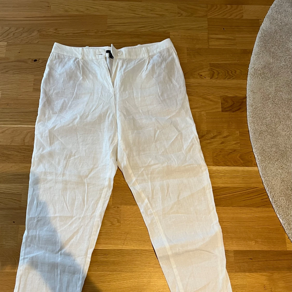 Vita linnebyxor från Esprit.