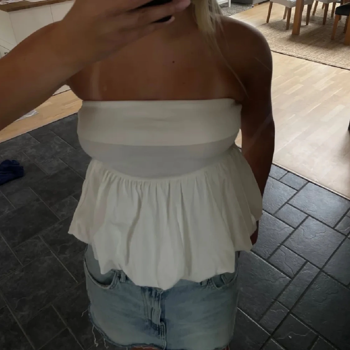 Vit axelbandslös topp - 3