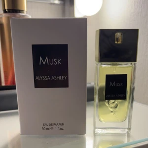 Musk Eau de Parfum från Alyssa Ashley - Säljer min parfym från Alyssa Ashley💗