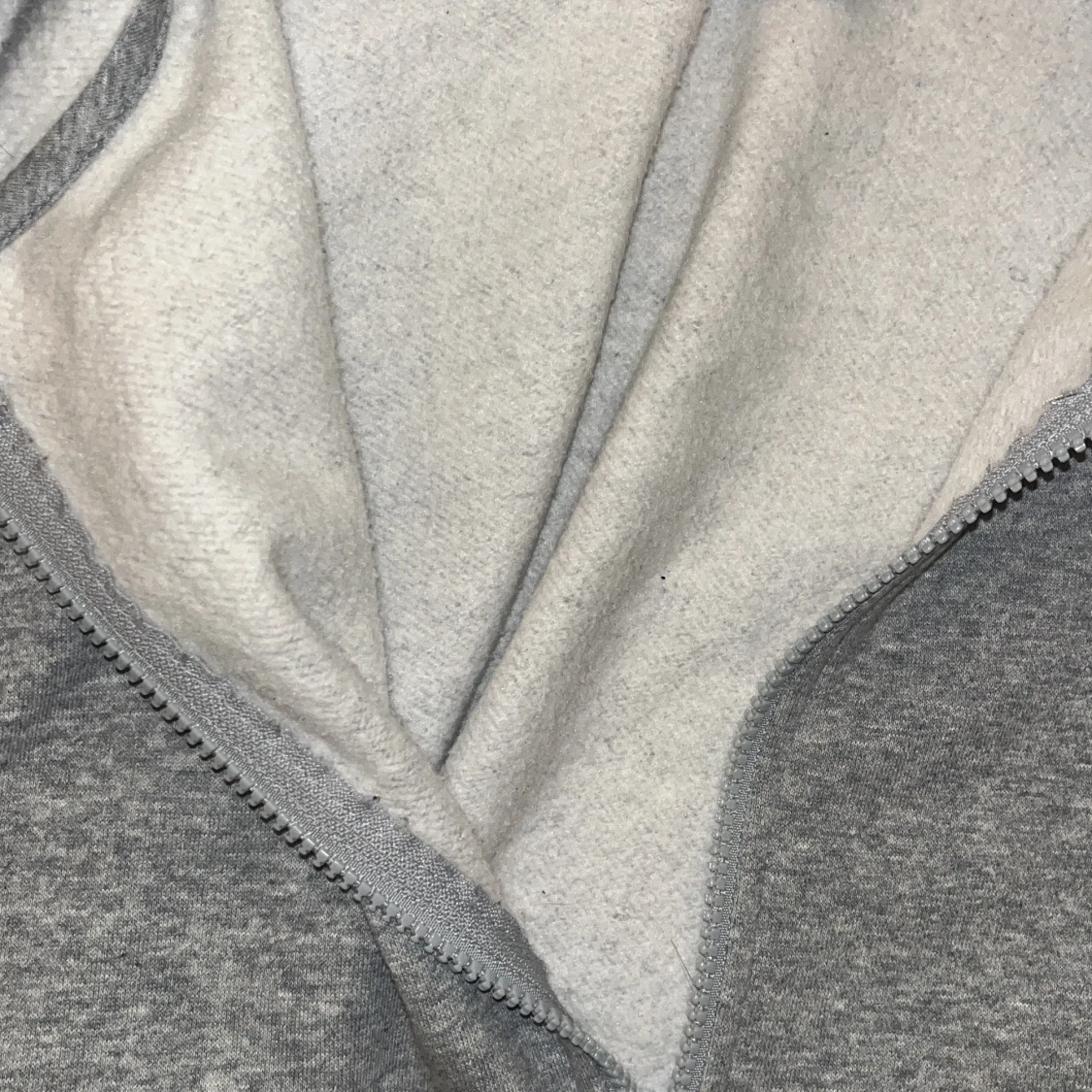 Grå hoodie från Nike - 93