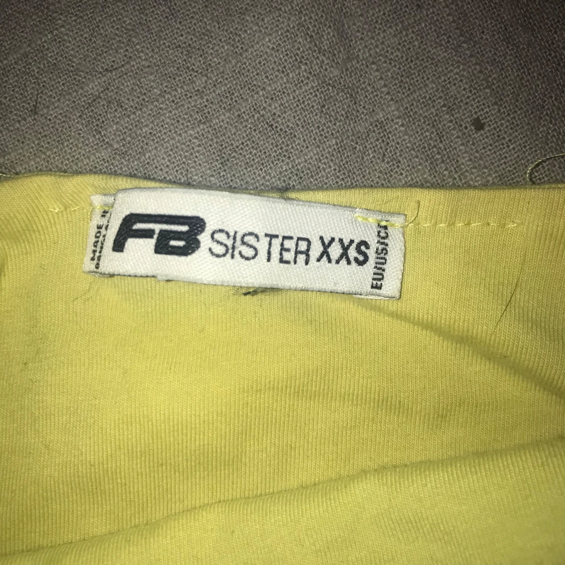 Gul linnetopp från FB Sister - 1