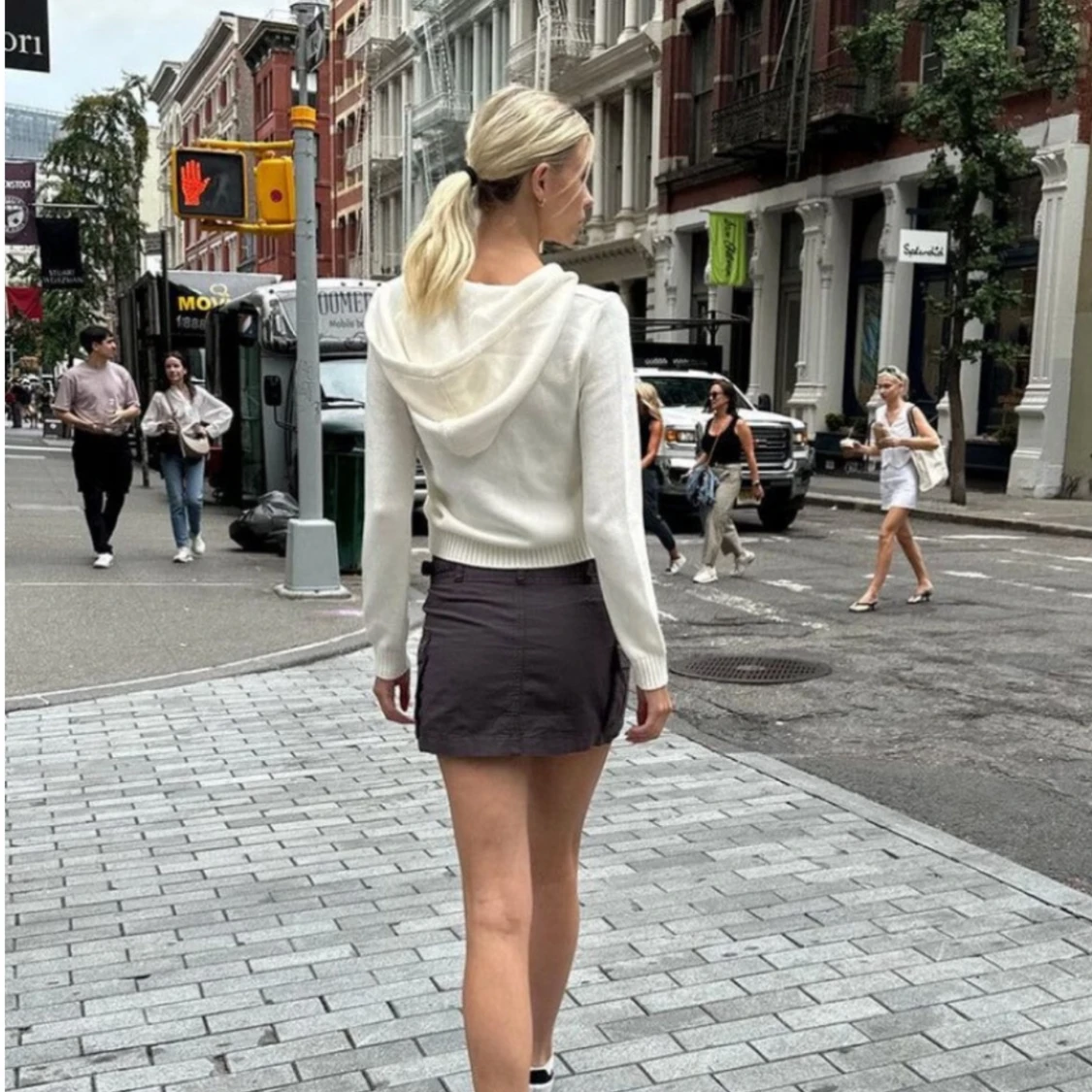 Vit stickad hoodie från Brandy Melville - 90