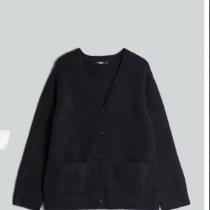 Svart kofta - Svart kofta från bikbok💞knappt använd 