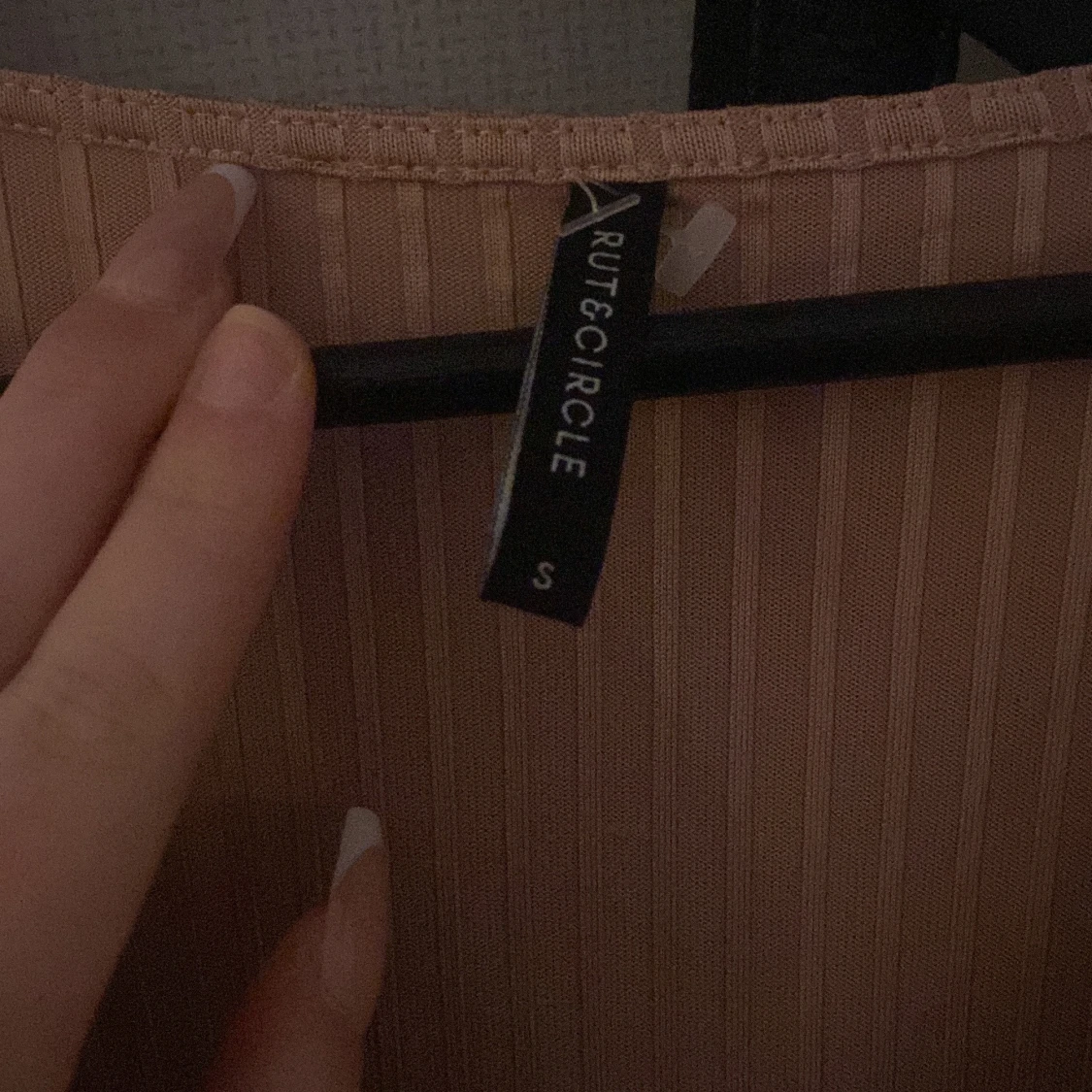 Rosa ribbad topp från Rut&Circle - 90