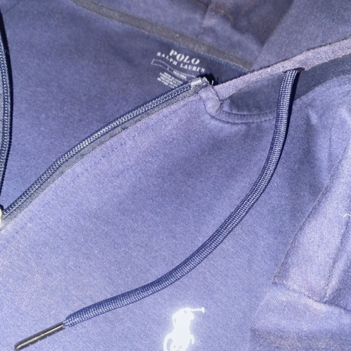 Marinblå hoodie från Polo Ralph Lauren
