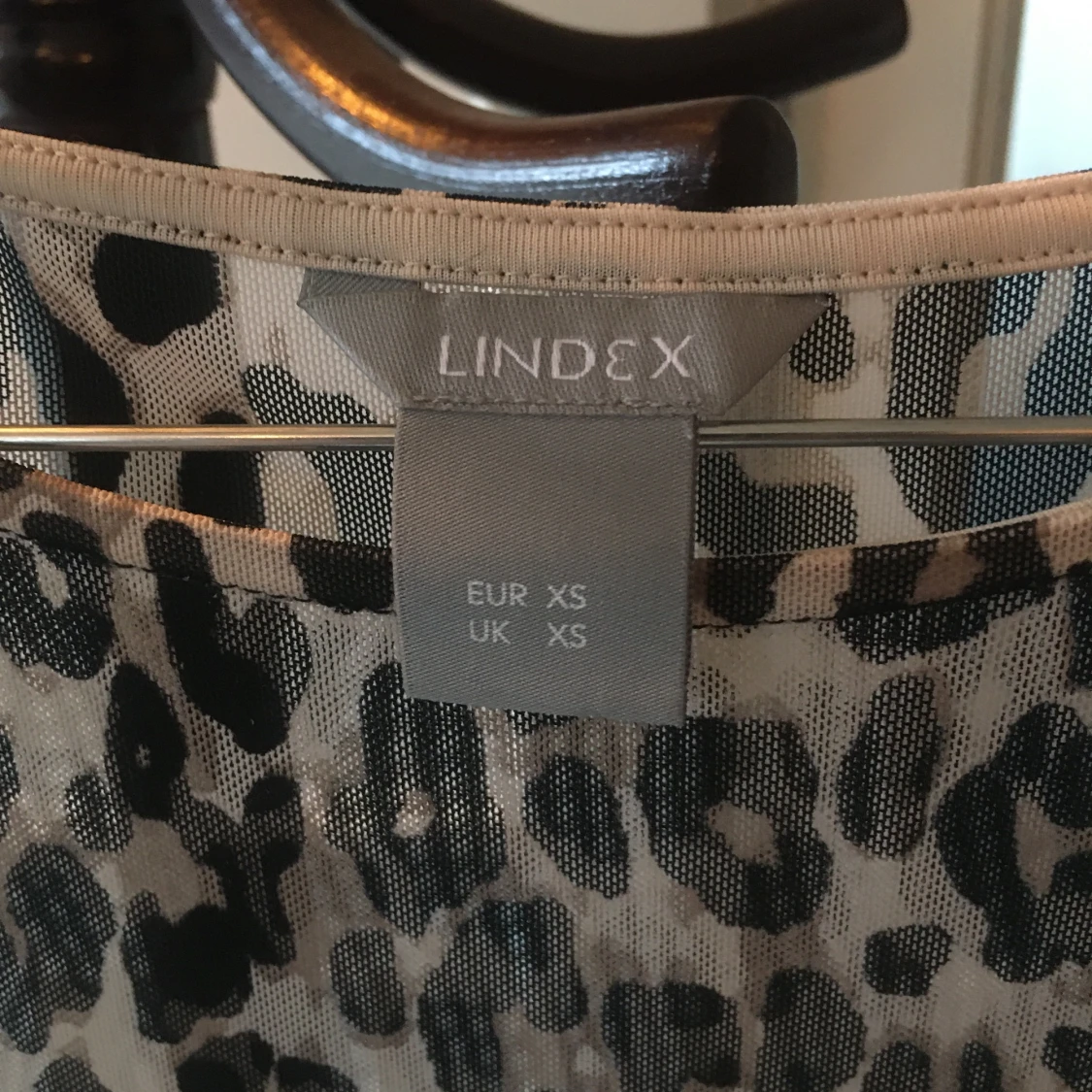 Leopardmönstrad klänning från Lindex - 2