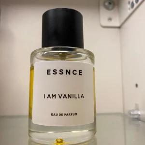 I am vanilla EDP  - I am vanilla, från Essnce. Något använd. 